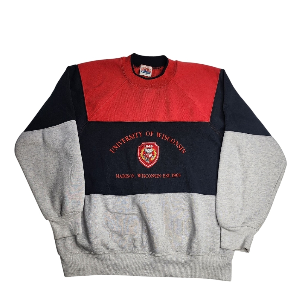 Nutmeg Mills Wisconsin Badgers 3 Tone Sweatshirt Crewneck Crest Logo Size Large